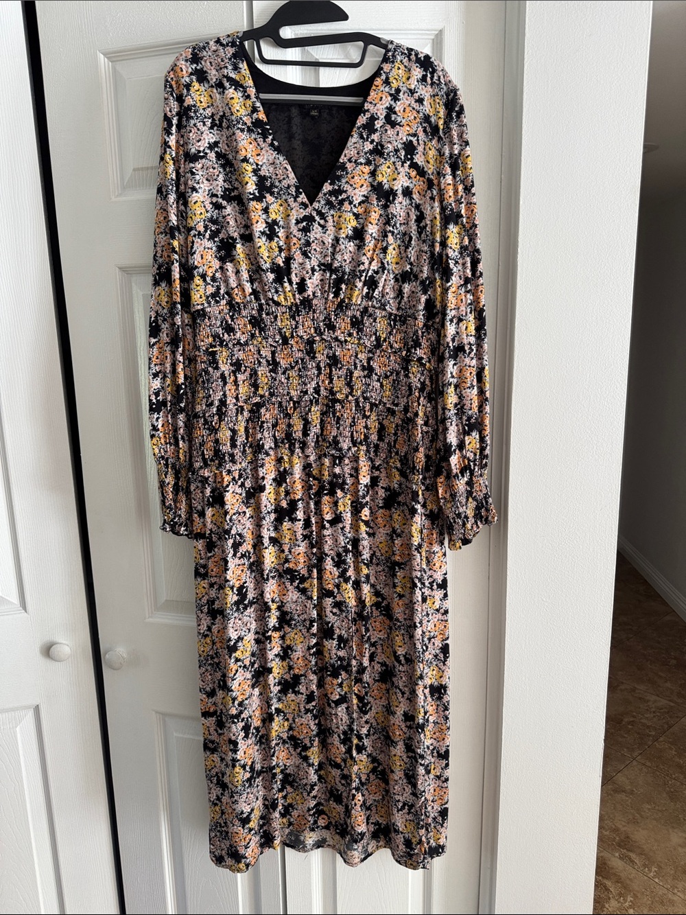 Afrm Women's Black Floral V-Neck Long Sleeve Midi Dress size l